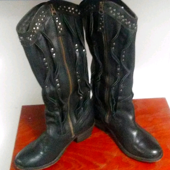 Leather Boots - Picture 2 of 3